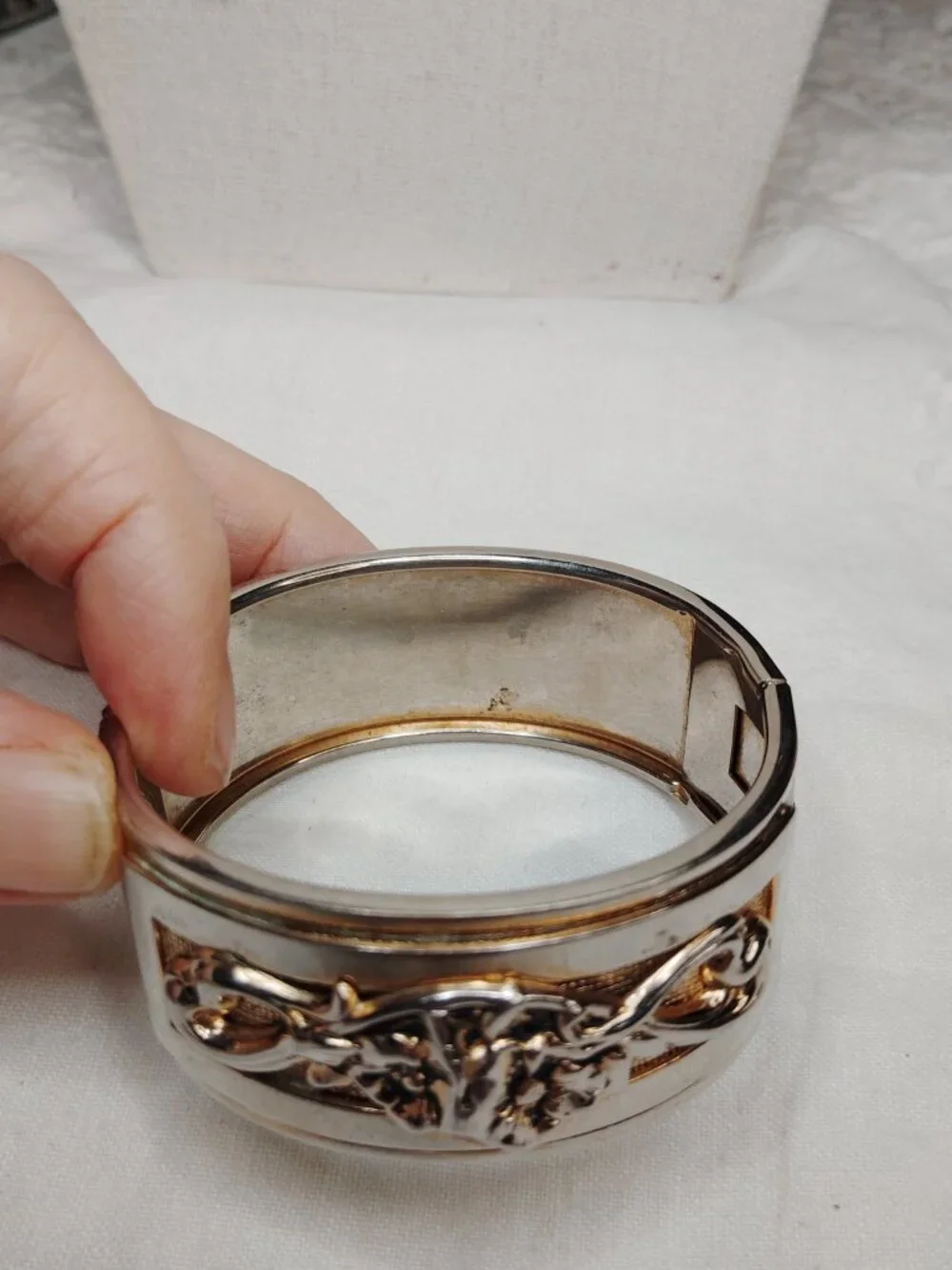N/A elegant vintage